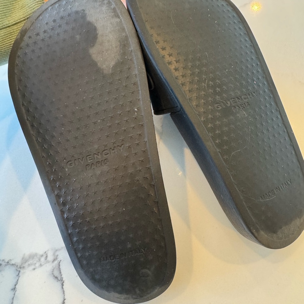 Givenchy Black Embossed Slides - Picture 6 of 7